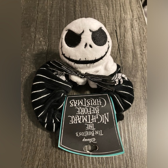 Jack Skellington NBC Hair Scrunchie - Picture 1 of 8